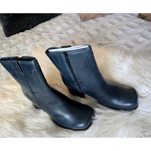 NWT Free People Naomi Ankle Blue Heel Boots - Size 7.5 US