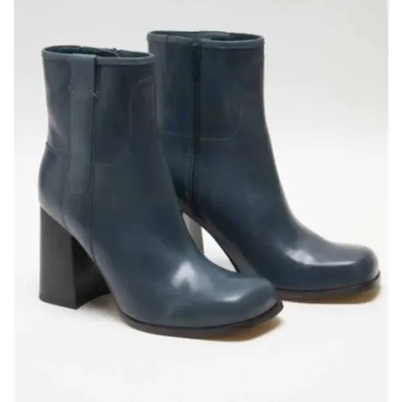 NWT Free People Naomi Ankle Blue Heel Boots - Size 7.5 US