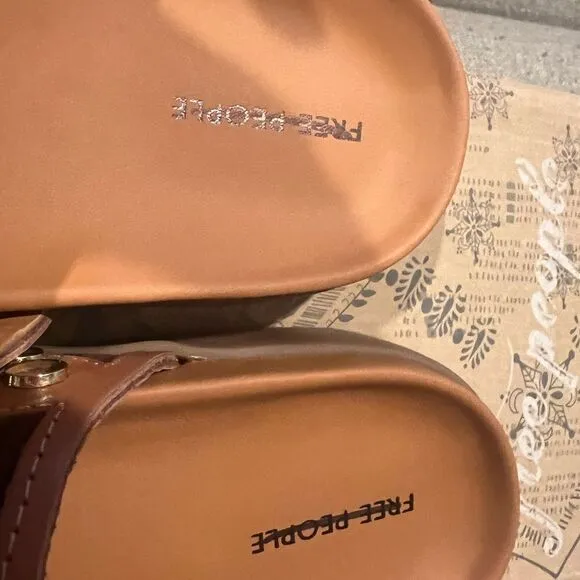 NWT free people women's size 8.5 revelry studded sandal