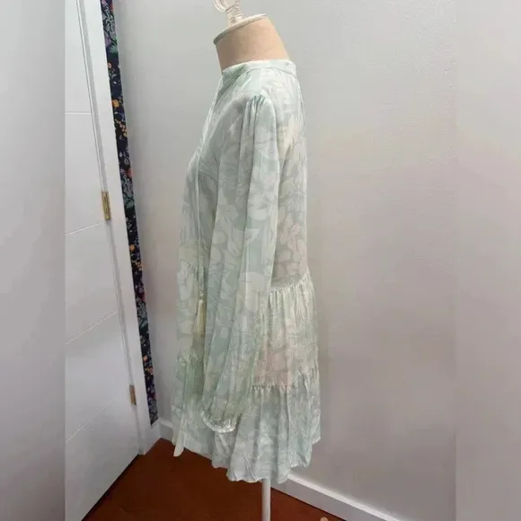 NWT Jax Sea long sleeve Hawaiian print dress/cover up. Size S