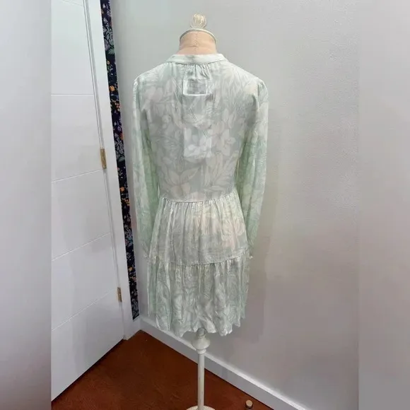 NWT Jax Sea long sleeve Hawaiian print dress/cover up. Size S