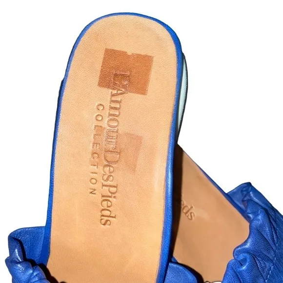 NWT L’amour Des Pieds Uriel Nappa Blue Leather Ruffle Slip On Sandals Size 6