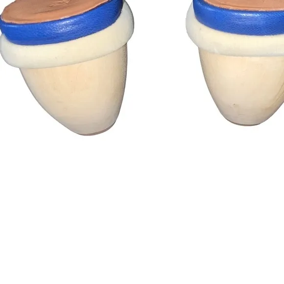 NWT L’amour Des Pieds Uriel Nappa Blue Leather Ruffle Slip On Sandals Size 6