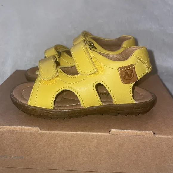 NWT NATURINO SKY Nappa Leather Sandals in Yellow