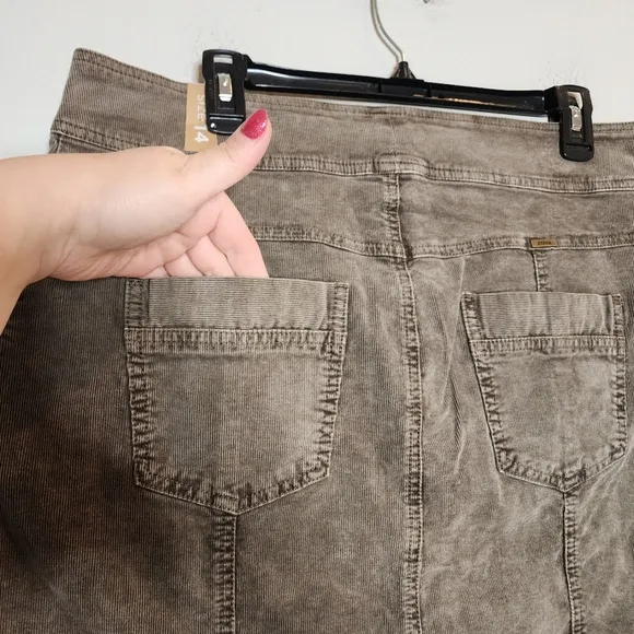 NWT Prana Corduroy Merrigan Skirt Women's size 14 Tan Mud Organic Cotton