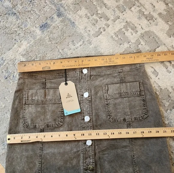 NWT Prana Corduroy Merrigan Skirt Women's size 14 Tan Mud Organic Cotton