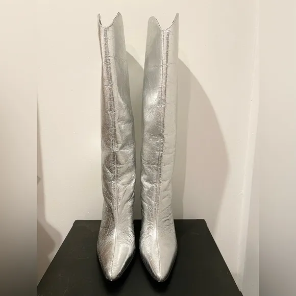 NWT Steve Madden Croft silver foil pointed toe knee high boots, sz 8.