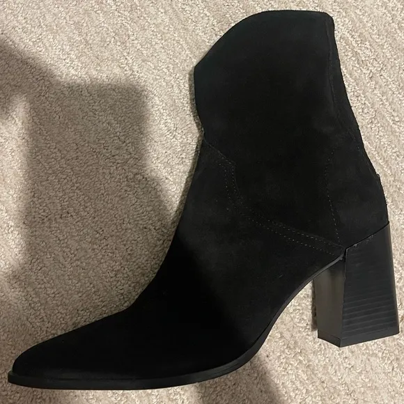NWT ZARA GENUINE SUEDE BLACK POINTED TOE BOOTS 39
