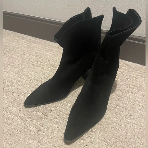 NWT ZARA GENUINE SUEDE BLACK POINTED TOE BOOTS 39