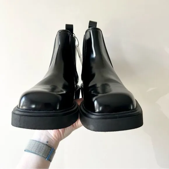 NWT Zara Men's Limited Edition Square Toe Leather Chelsea Boots in Black