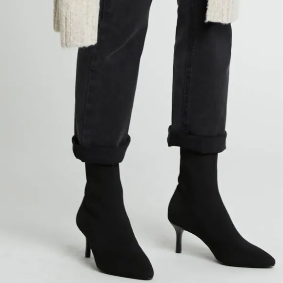 Oak   Fort Women’s Pointed-Toe Sock Boots in Black Size 5
