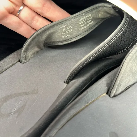 ‘Ohana Olukai$80 NewMen’s Water-Friendly Beach Sandals in Pavement