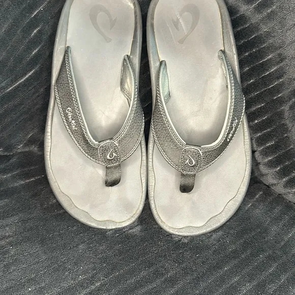 ‘Ohana Olukai$80 NewMen’s Water-Friendly Beach Sandals in Pavement