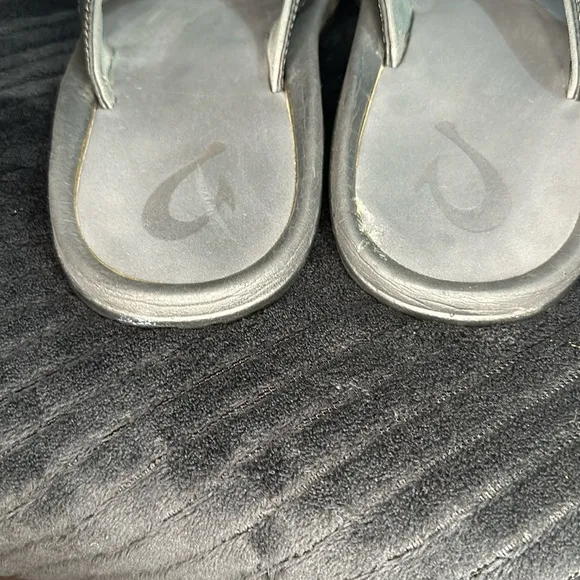 ‘Ohana Olukai$80 NewMen’s Water-Friendly Beach Sandals in Pavement