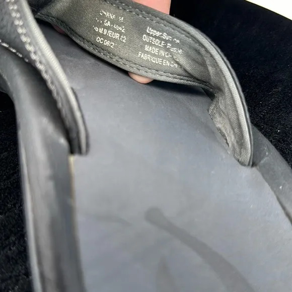 ‘Ohana Olukai$80 NewMen’s Water-Friendly Beach Sandals in Pavement