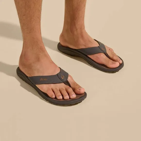 Olukai Ohana Men’s Water-Friendly Beach Sandals