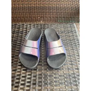 Oofos sandals womens size 10