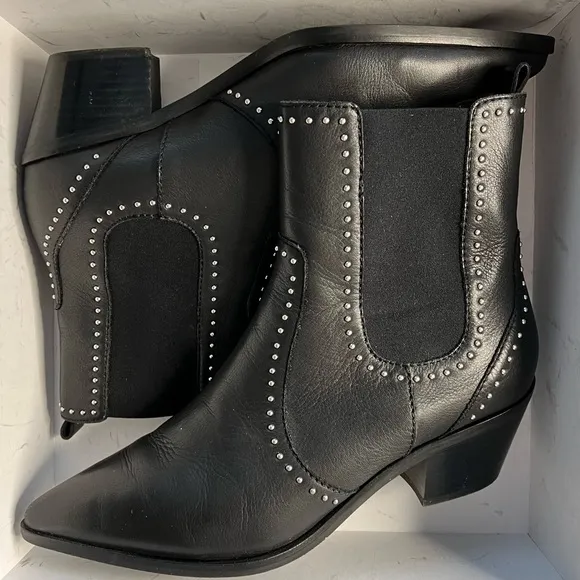 🛍️Paige Willa Black Studded Western Chelsea Boots Black Pointed Toe 10.5/11
