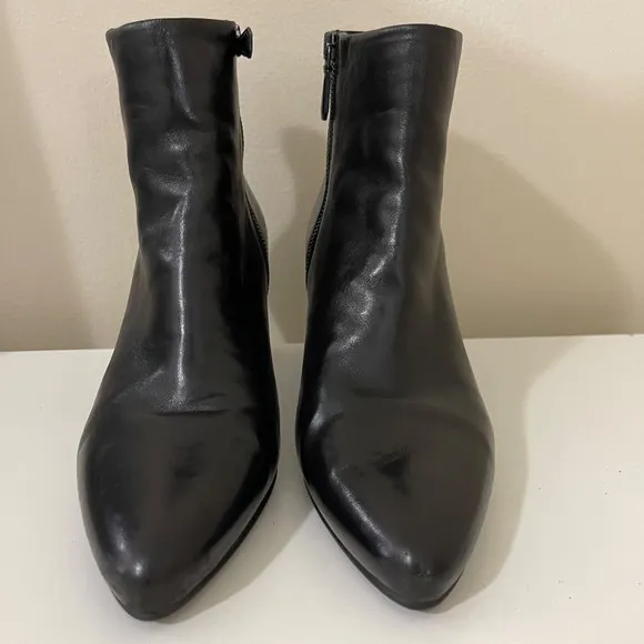 Prada Boots Womens 38 / 8 Black Leather Ankle Chunky Zip Designer Logo Italy