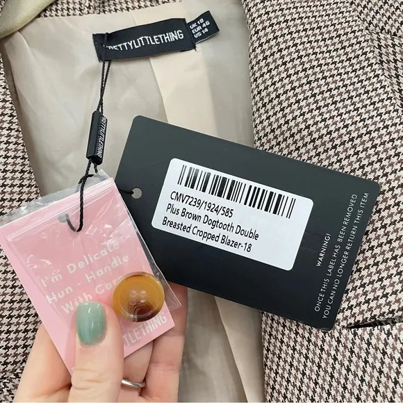 PrettyLittleThing Plus Brown Dogtooth Double Breasted Cropped Blazer NWT 18
