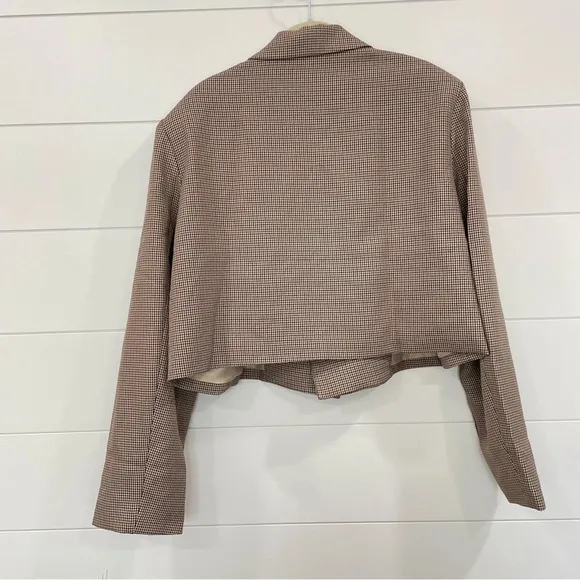 PrettyLittleThing Plus Brown Dogtooth Double Breasted Cropped Blazer NWT 18