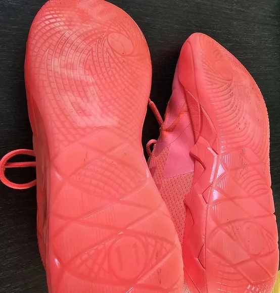 Puma LaMelo Ball Mb.01 Breast Cancer Awareness Basketball Sneakers