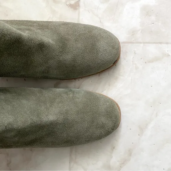 Rachel Comey Mars Dusty Green Suede Round Toe Chunky Heel Ankle Boots size 8