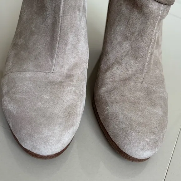Rag &amp; Bone New York CLASSIC NEWBURY Suede Boots in Beige Size 39
