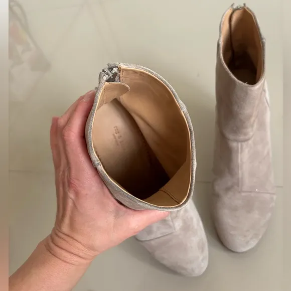 Rag &amp; Bone New York CLASSIC NEWBURY Suede Boots in Beige Size 39