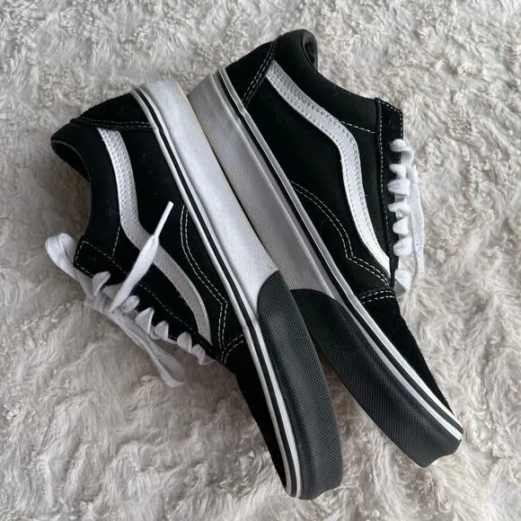 RARE Vans old skool flame cut out sneakers black white skater lace-up 8