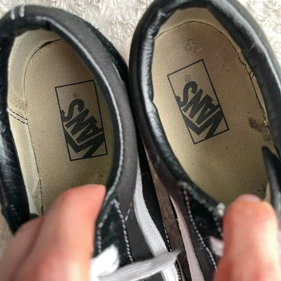 RARE Vans old skool flame cut out sneakers black white skater lace-up 8