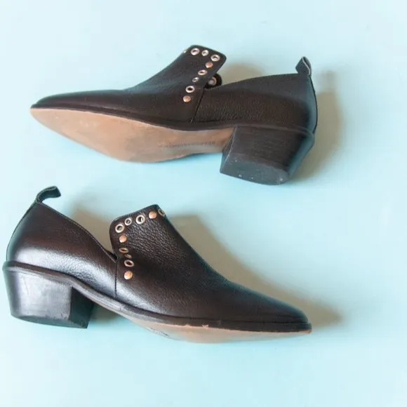 Rebecca Minkoff Annette Black Leather Pointed Toe Silver Grommet Ankle Boot Sz 6