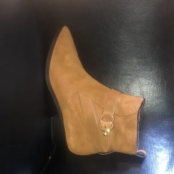 Rebecca minkoff pointed toe bootie size 9