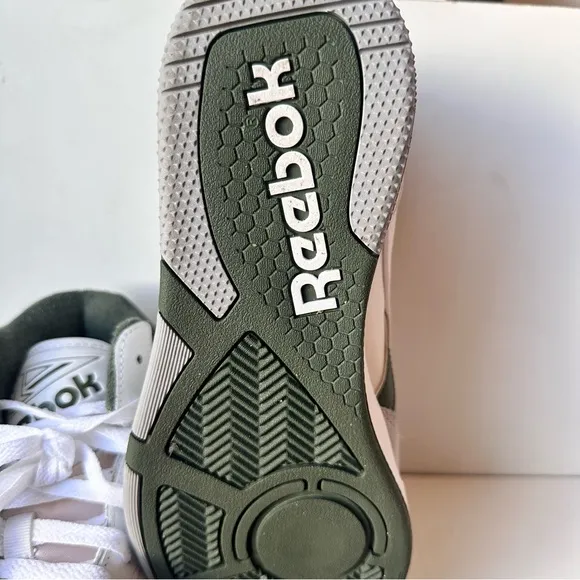 Reebok BB400 Unisex Dark Green, White, &amp; Light Gray Atheletic Mid Sneaker Sz:9.5