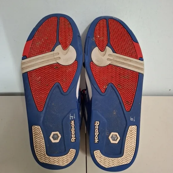 Reebok Pump Omni Zone II Men's‎ “Pistons” Basketball Sneakers 11.5