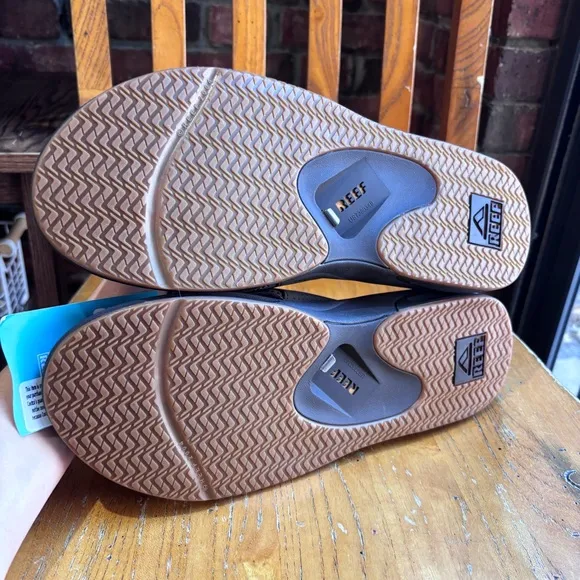 Reef mens Fanning comfort bottle opener flip flops sandals brown 13