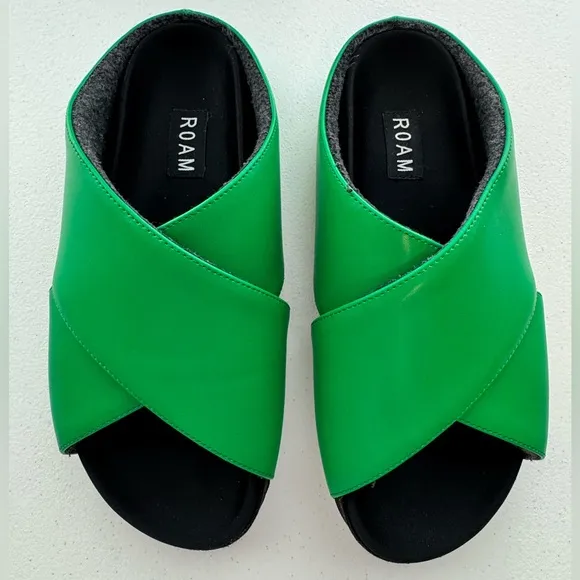 Roam Foldy Vegan Leather Sandals/Slides Size 7