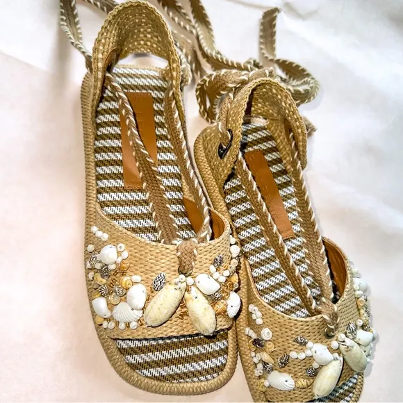 ROBERT CLERGERIE Bugeniet Tan Straw Sandals