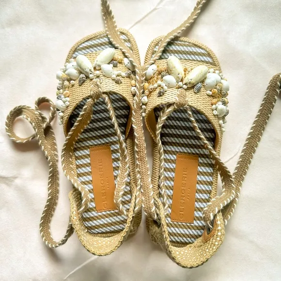 ROBERT CLERGERIE Bugeniet Tan Straw Sandals