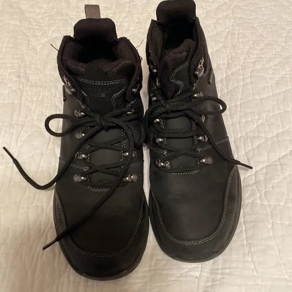 Rock Port Hydro-shield waterproof‎ boots