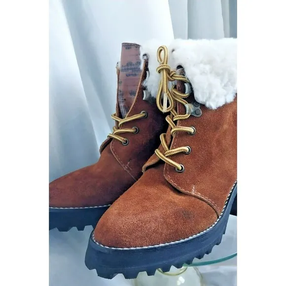 Sabrina Tach Suede Crocodile Womens Chunky Boots Size 7