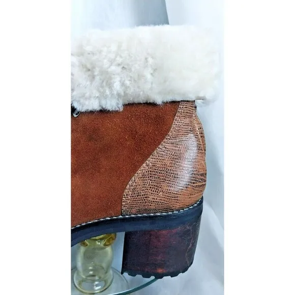 Sabrina Tach Suede Crocodile Womens Chunky Boots Size 7
