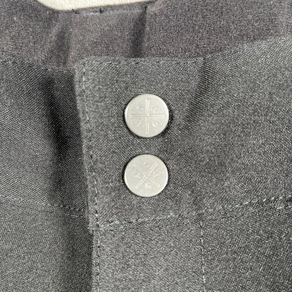 SAGA Outerwear Pants Women's M Black Snowboard/Ski Bottoms Fatigue 2L Series EUC