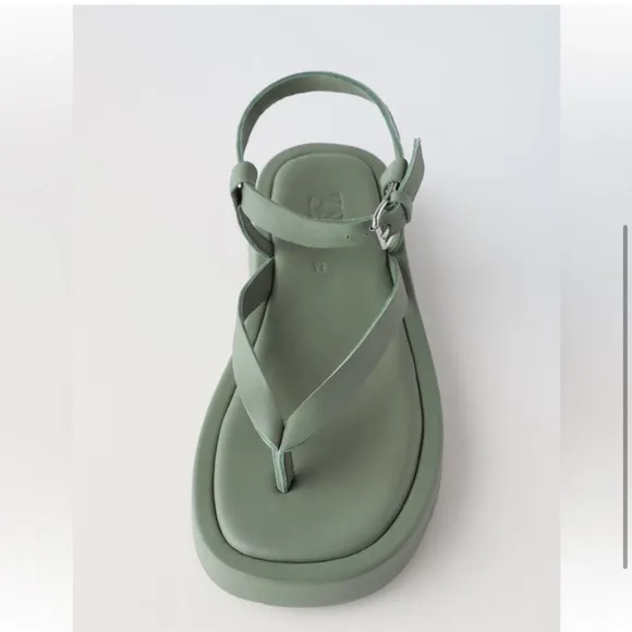 ✨SALE✨ ZARA LEATHER SANDALS✨SALE ✨