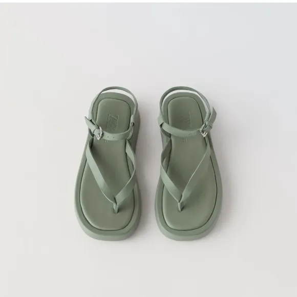 ✨SALE✨ ZARA LEATHER SANDALS✨SALE ✨