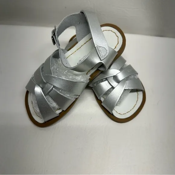 Salt water original Silver toddlers Sandals size 6