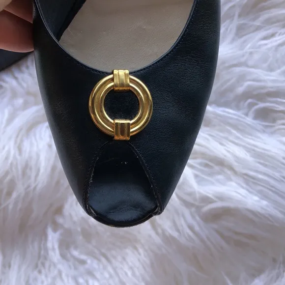 Salvatore Ferragamo slingback peep toe leather sandals Pumps