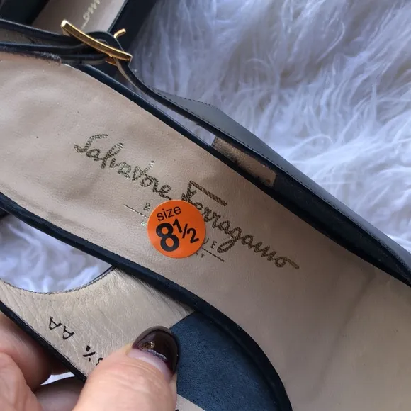 Salvatore Ferragamo slingback peep toe leather sandals Pumps