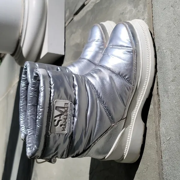 Sam Edelman Carlton Silver Waterproof Boots - Size  9
