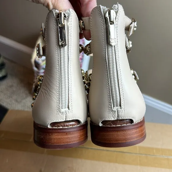 Sam Edelman • Women’s Estella Studded Gladiator Sandal • Size 8.5 • Sandshell •